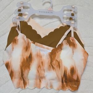 Danskin Tie-Dye Scalloped Sports Bras